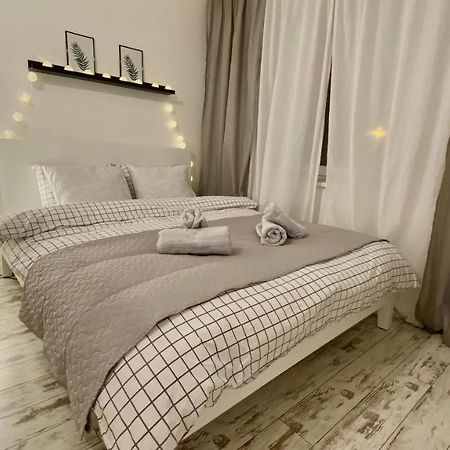 Cosy&White Apartment In Daugavpils Exteriör bild